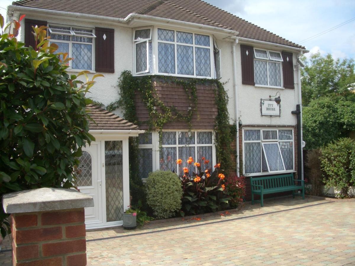 Ivy House Hotell Ickenham Exteriör bild